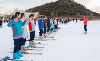 教育部：2020年遴選2000所冰雪運(yùn)動特色學(xué)校