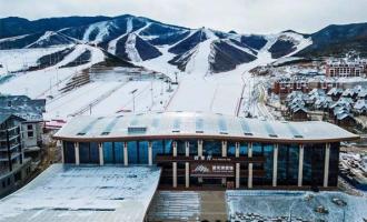冰雪產(chǎn)業(yè)為中國(guó)增添美的底色