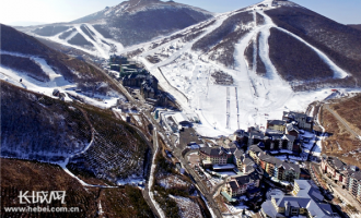 河北張家口：崇禮6家滑雪場復業開滑