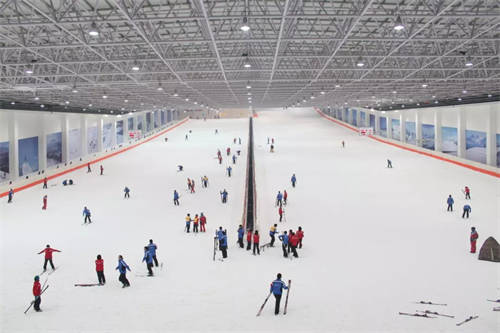 浙江溫州天鵝堡室內滑雪場