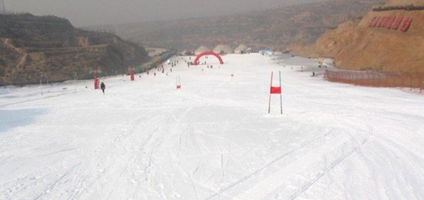 太原曦嶺國際滑雪場