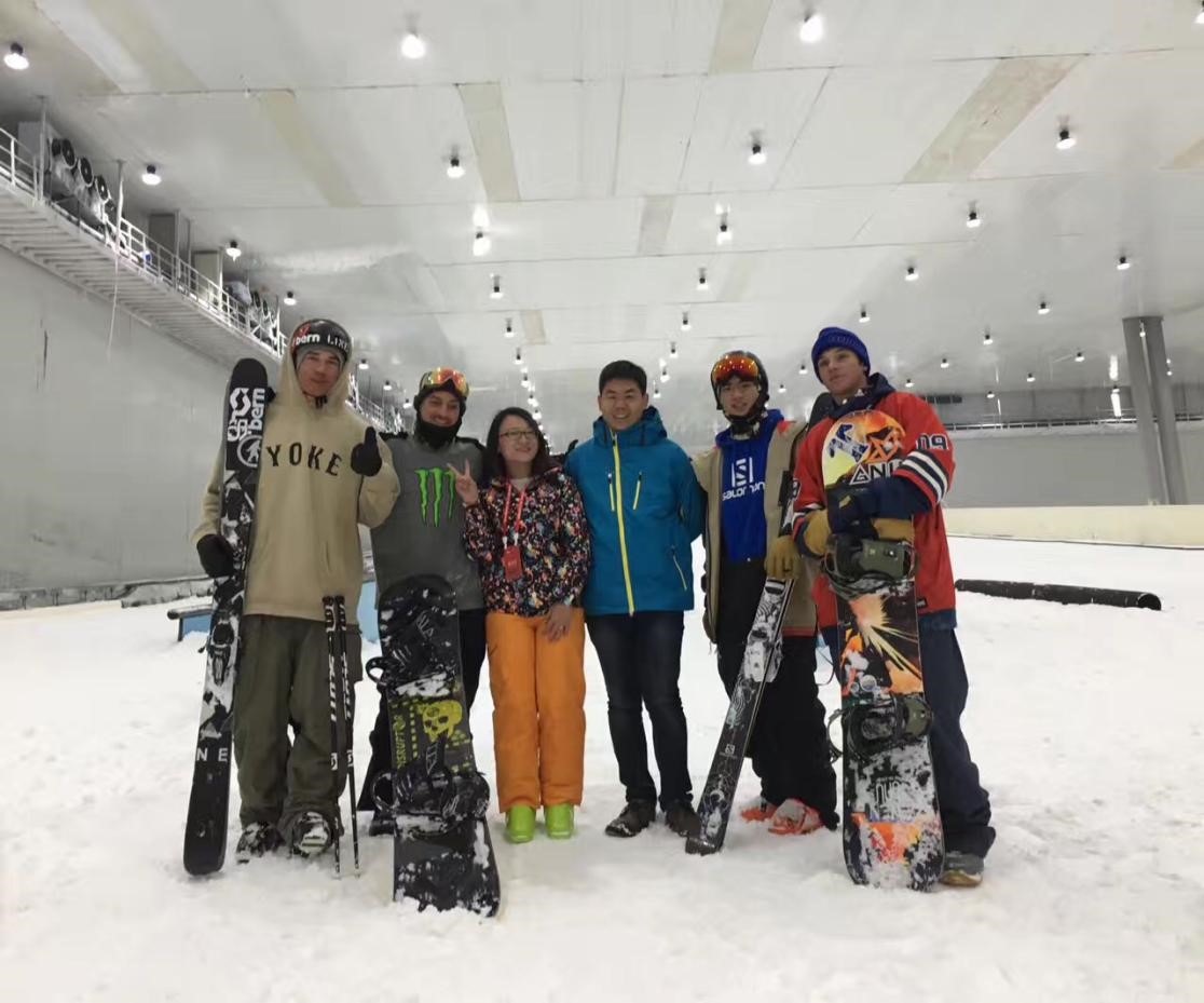 第四屆旅發(fā)會在關(guān)嶺冰雪小鎮(zhèn)舉行8