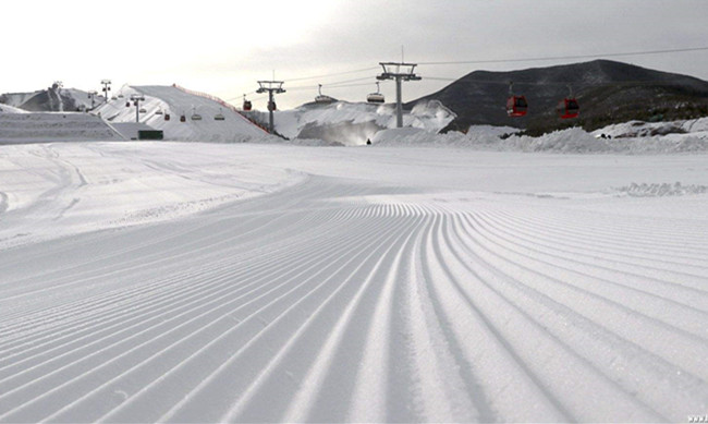 新疆烏魯木齊藍(lán)天滑雪場