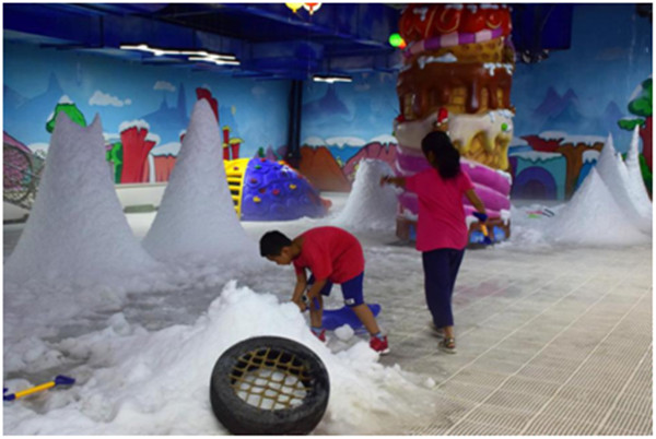 常溫飄雪體驗區(qū)