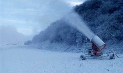 滑雪場人工造雪