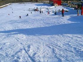 山西大同臥龍山滑雪場