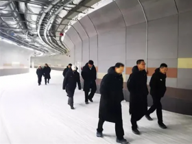 河北體育局蒞臨銘星冰雪承建的吉林北山室內(nèi)四季越野滑雪場(chǎng)調(diào)研