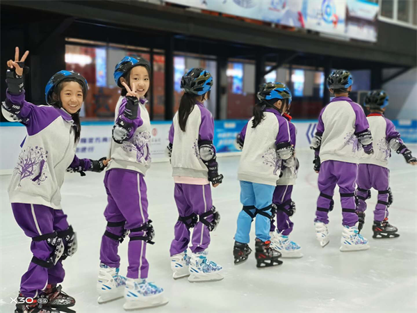 河北省三河市冰雪運(yùn)動進(jìn)校園活動持續(xù)推進(jìn)7