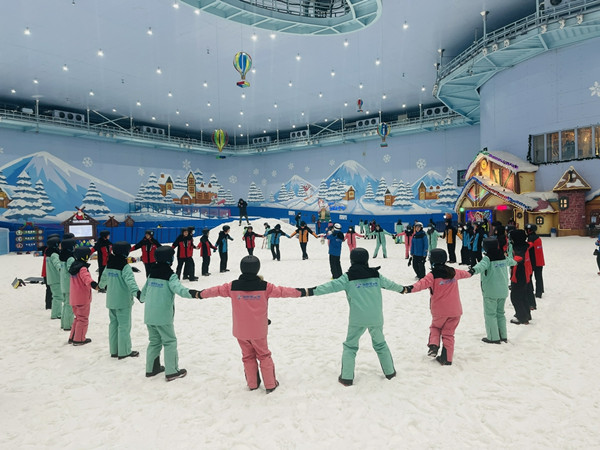 四季開放的室內(nèi)滑雪場