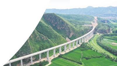 連接張家口市區與崇禮城區及冬奧核心區的重要干線公路高架橋正在建設中