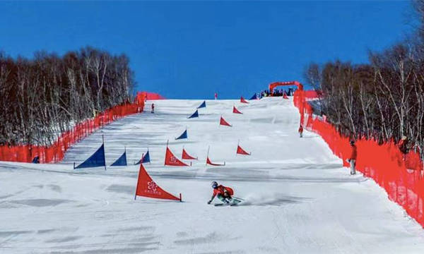 鼓勵學生上冰上雪，北京市級冰雪示范校已有200多所