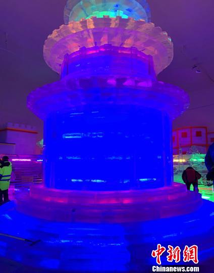 七彩城冰雪藝術館內景