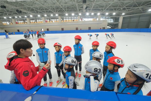 北京各區冰雪隊伍“搬新家” 場地設施完善后勤保障全方位 3