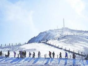 年輕人為何扎堆去吉林滑雪 長白山本身就是大IP