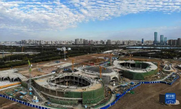 9月26日拍攝的在建的哈爾濱四季冰雪旅游項(xiàng)目(無(wú)人機(jī)照片)